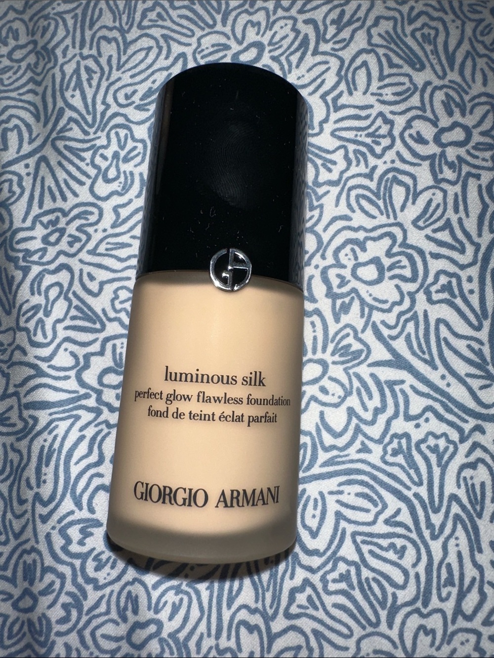 Giorgio Armani Luminous Silk Foundation - 4 - Picture 2 of 3